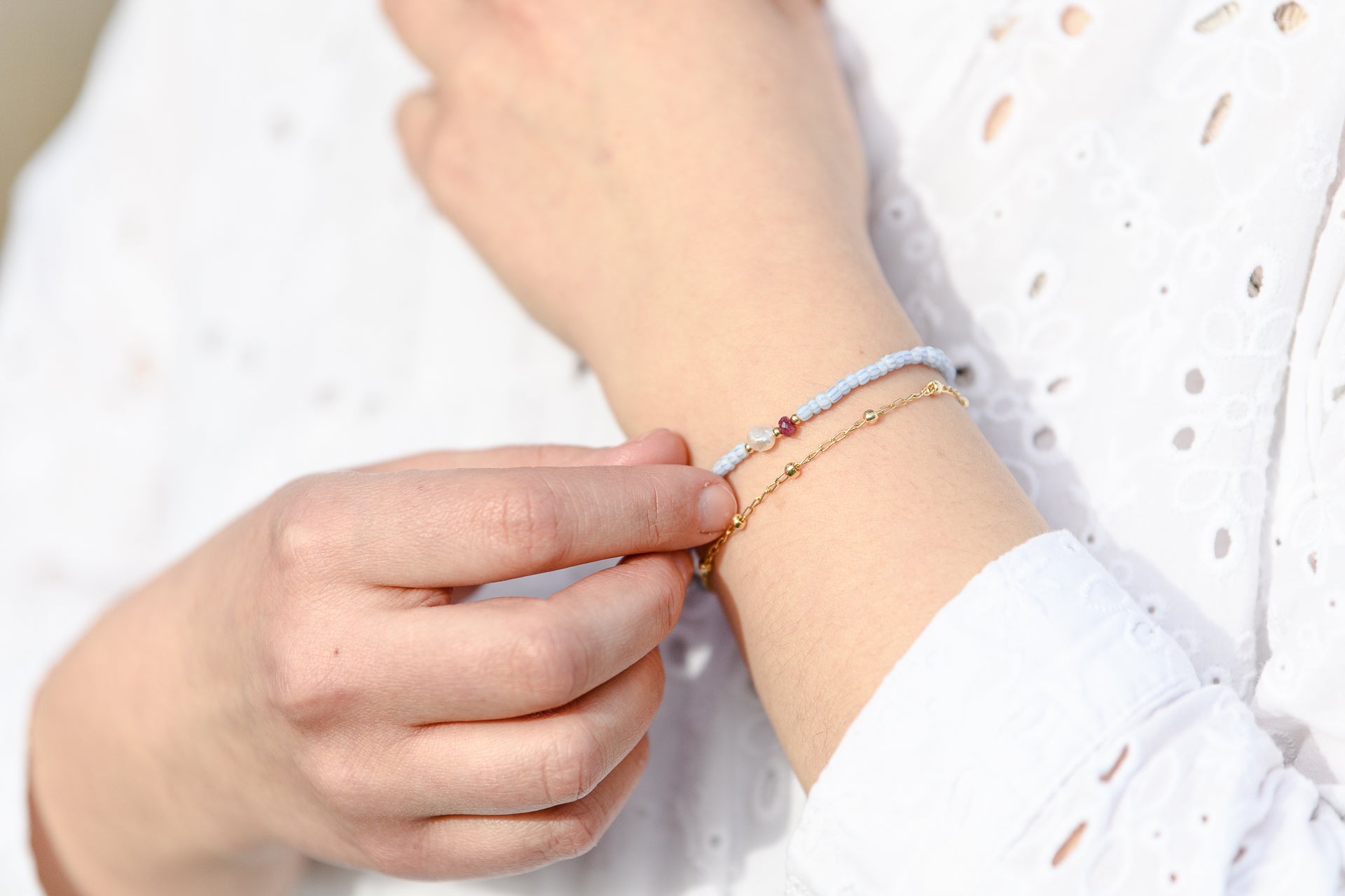 Klassisches Perlenarmband mit zeitlosem Charme